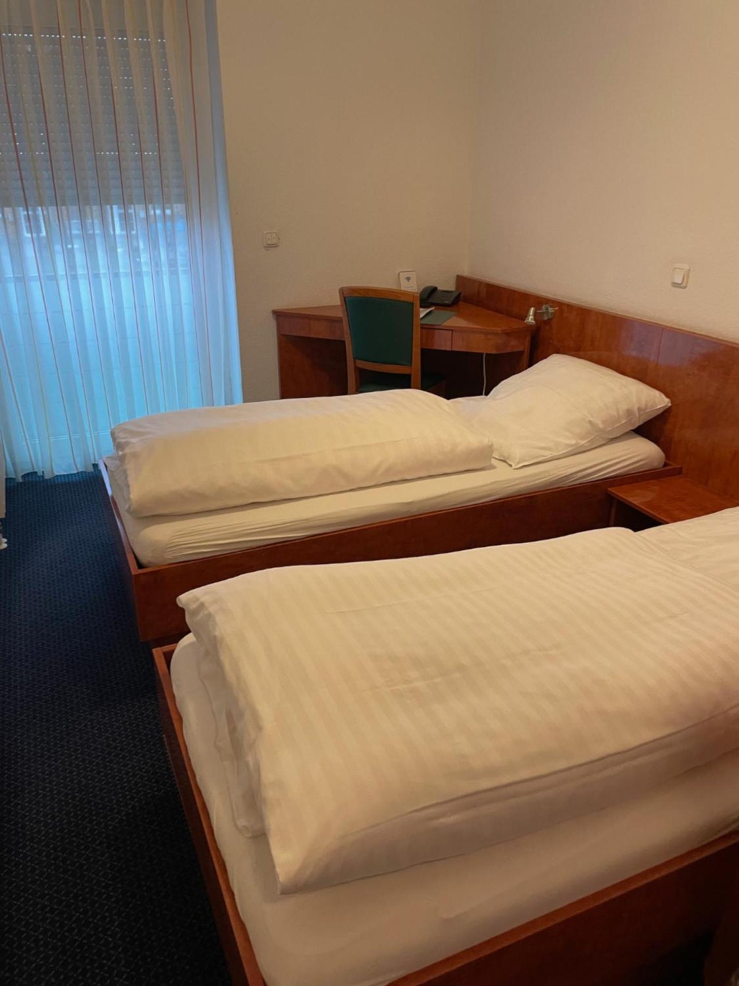 Hotel Merkenich Cologne Extérieur photo